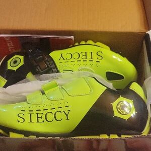 Neon Green Women's Cylcing  Shoes